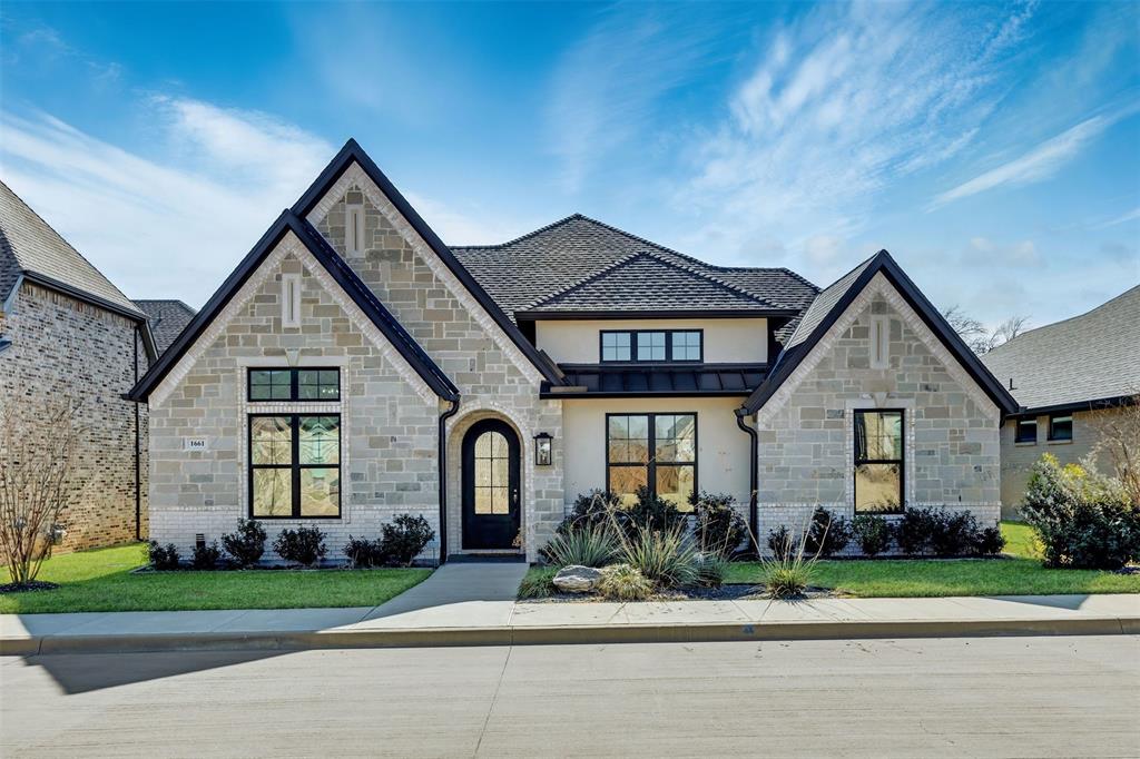 1661 Ethan Circle