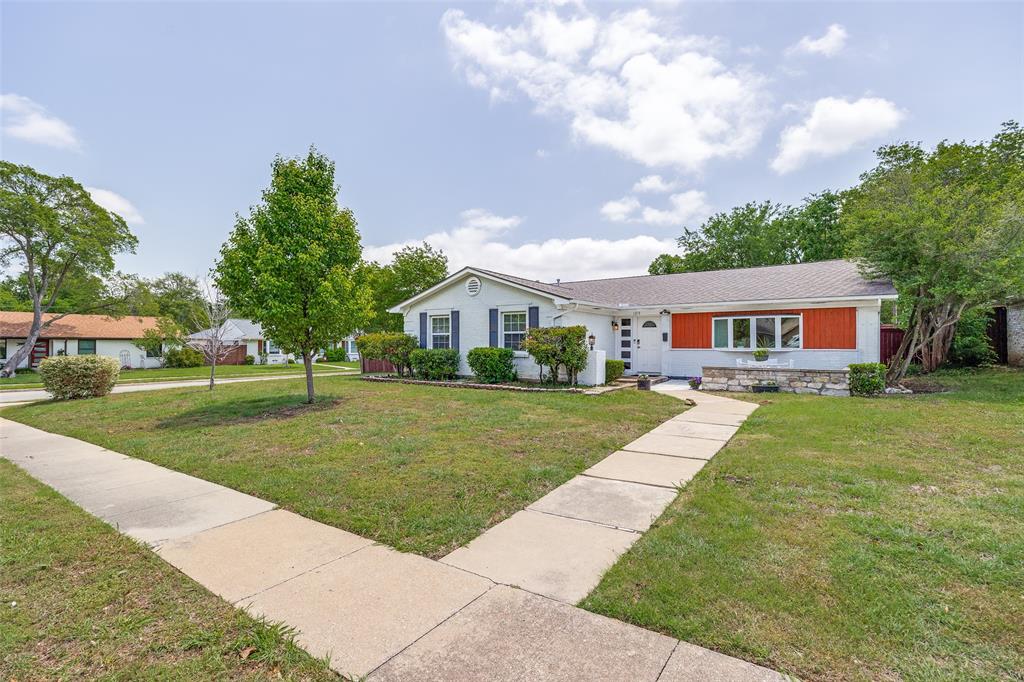 1215 Cloverdale Drive Property Photo 1