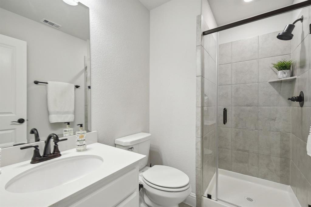 912 Southern Hills Way Property Photo 32