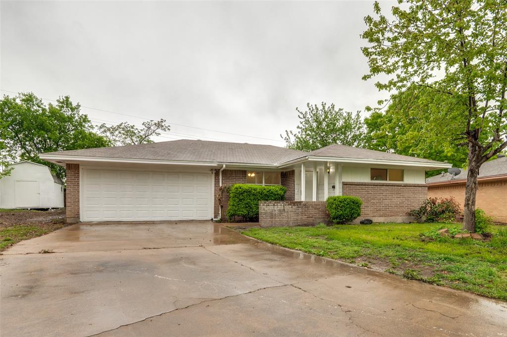 215 Merribrook Trail Property Photo