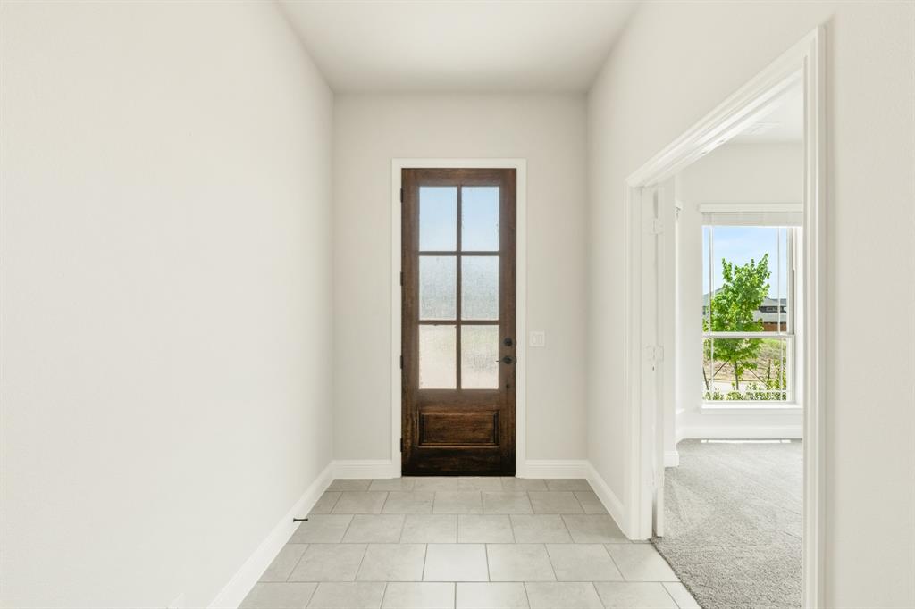 821 Alamo Court Property Photo 5