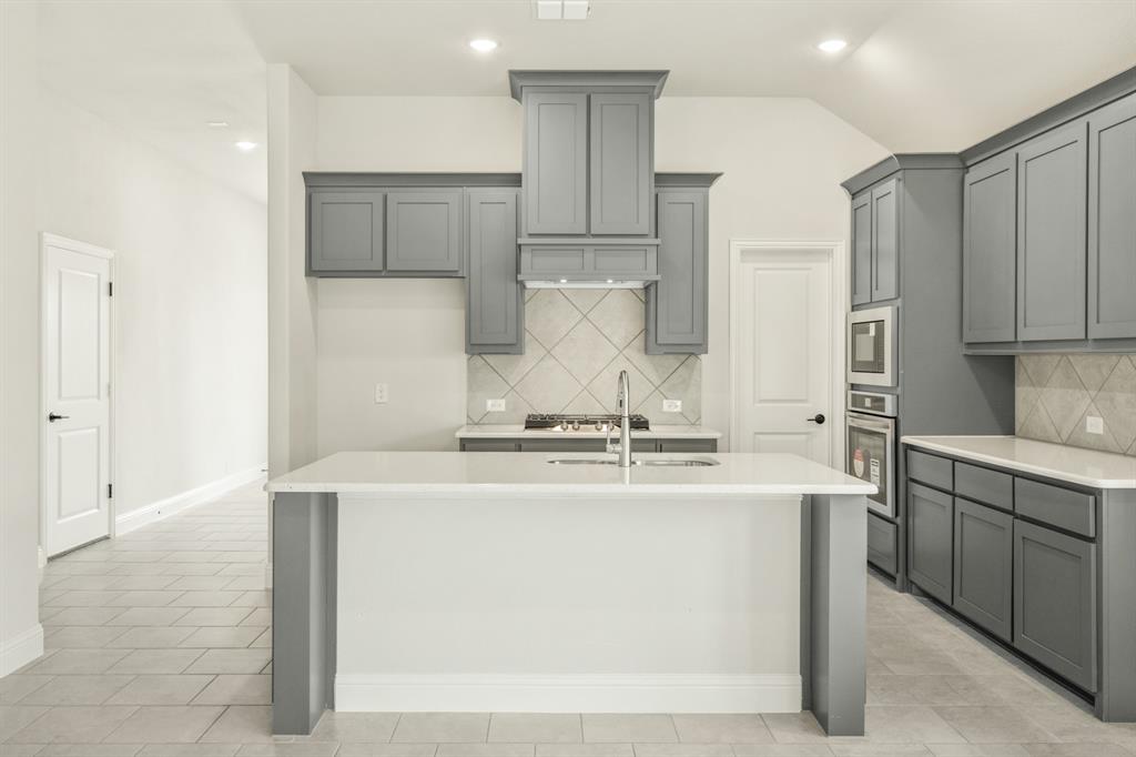 821 Alamo Court Property Photo 12