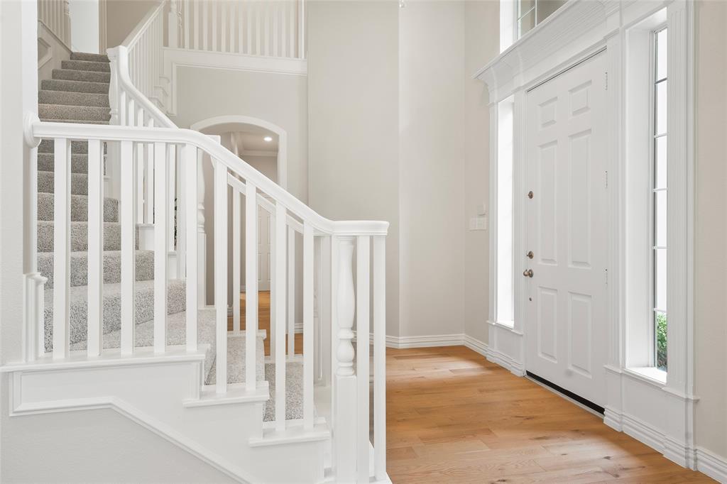 307 Skyline Drive Property Photo 2