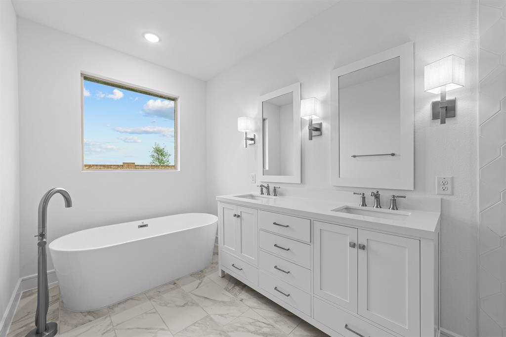 5037 Roll Cast Drive Property Photo 14