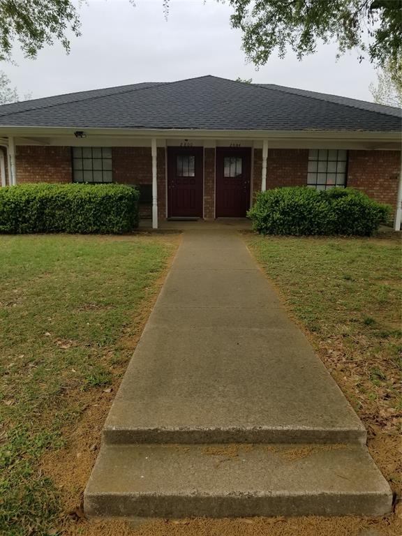 2800 Springhaven Court Property Photo