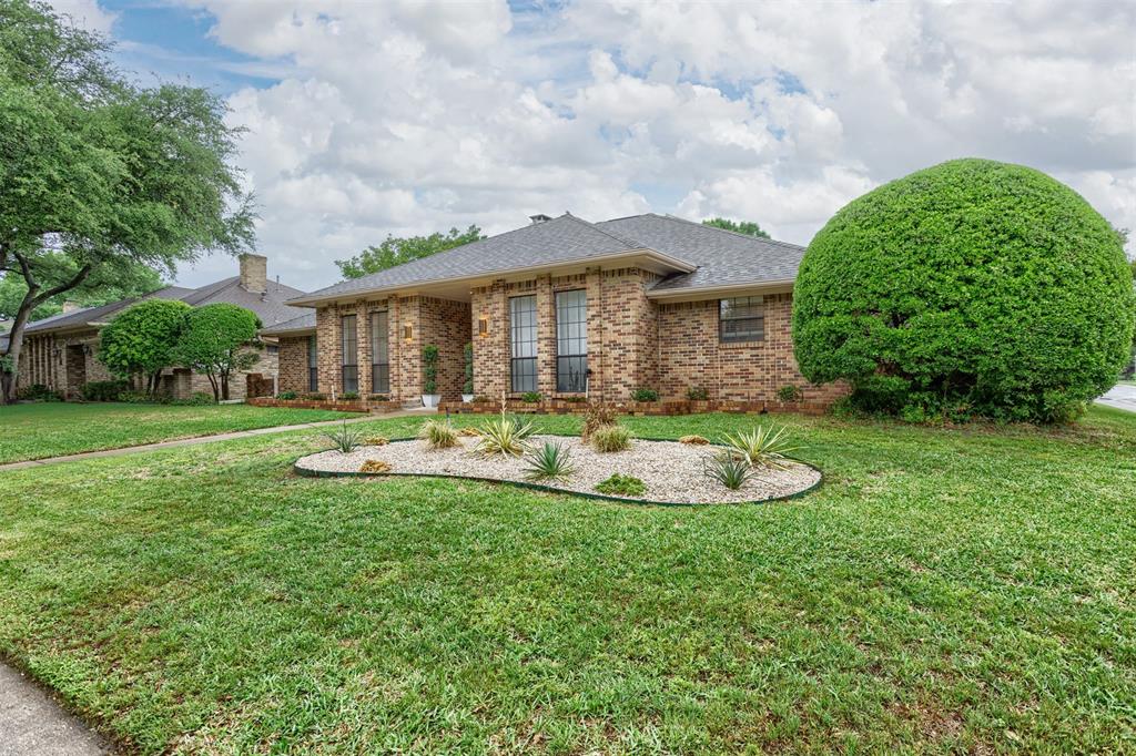 9755 Windham Drive Property Photo 34