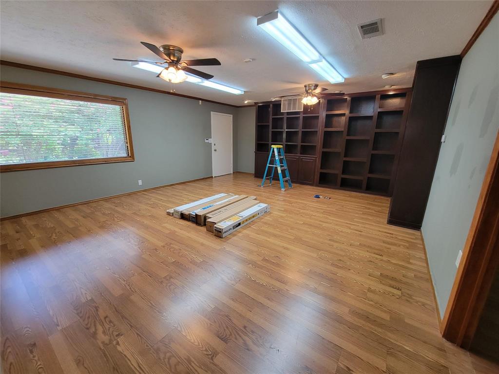 7651 Main Street Property Photo 11