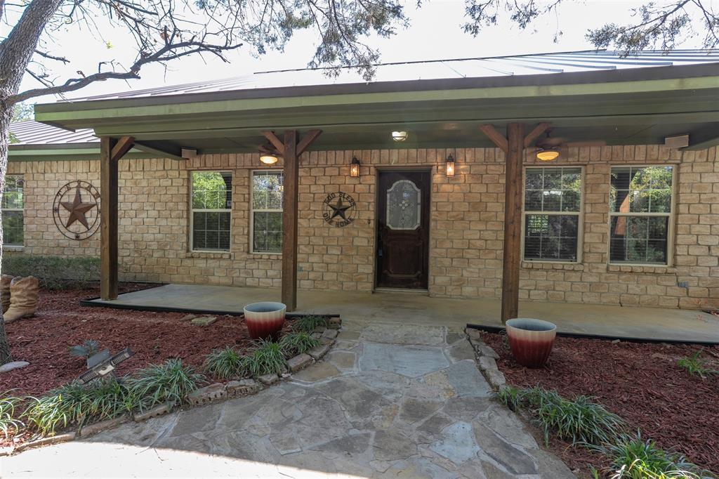 600 Seals Road Property Photo