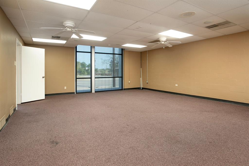 415 S Beckham Avenue Property Photo 19