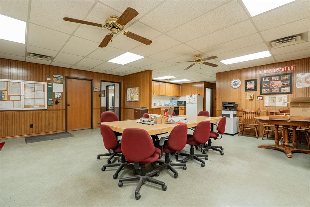 12540 C F Hawn Freeway Property Photo 18