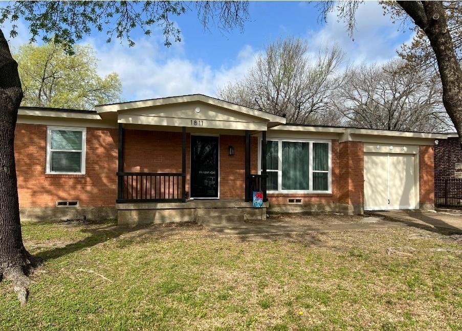 1811 Alhambra Street Property Photo 1