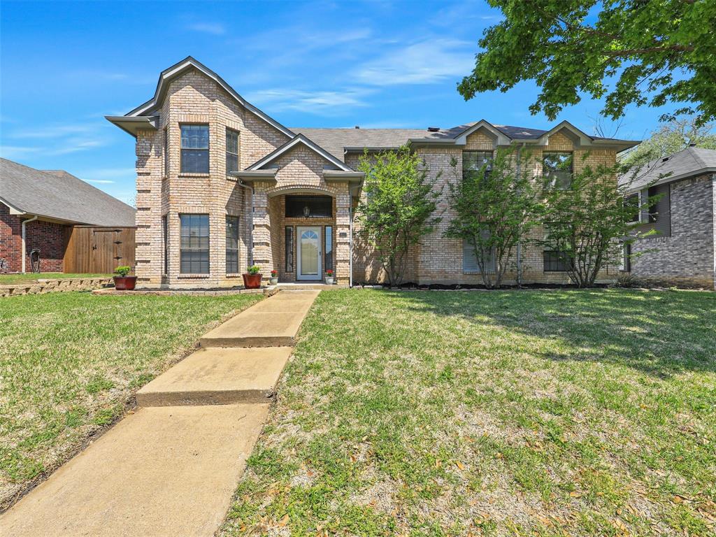 817 Clearlake Drive Property Photo 1
