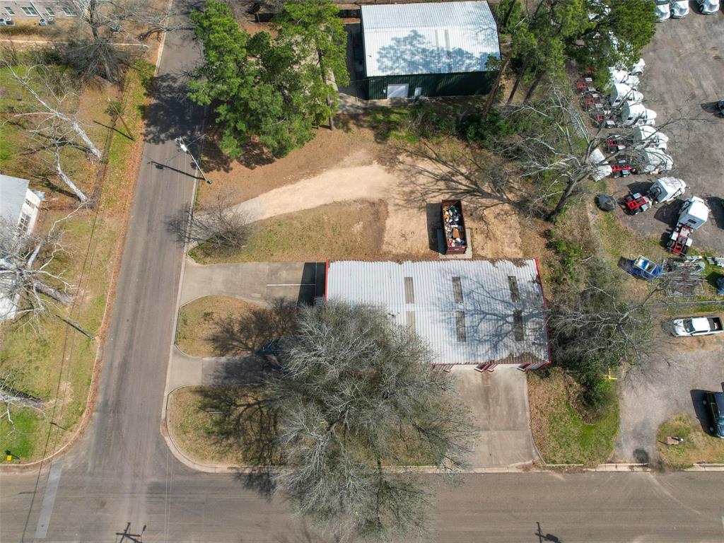 207 W Scott St. Property Photo 5