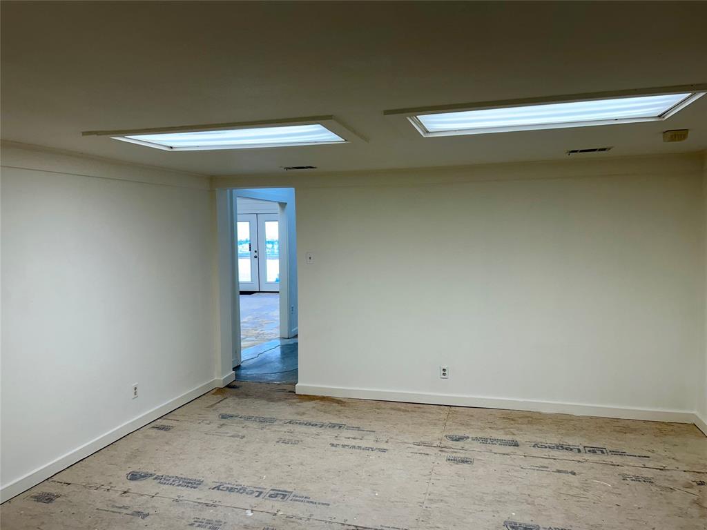 111 N Colorado Street Property Photo 12