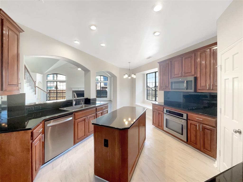 8504 Balta Court Property Photo 15