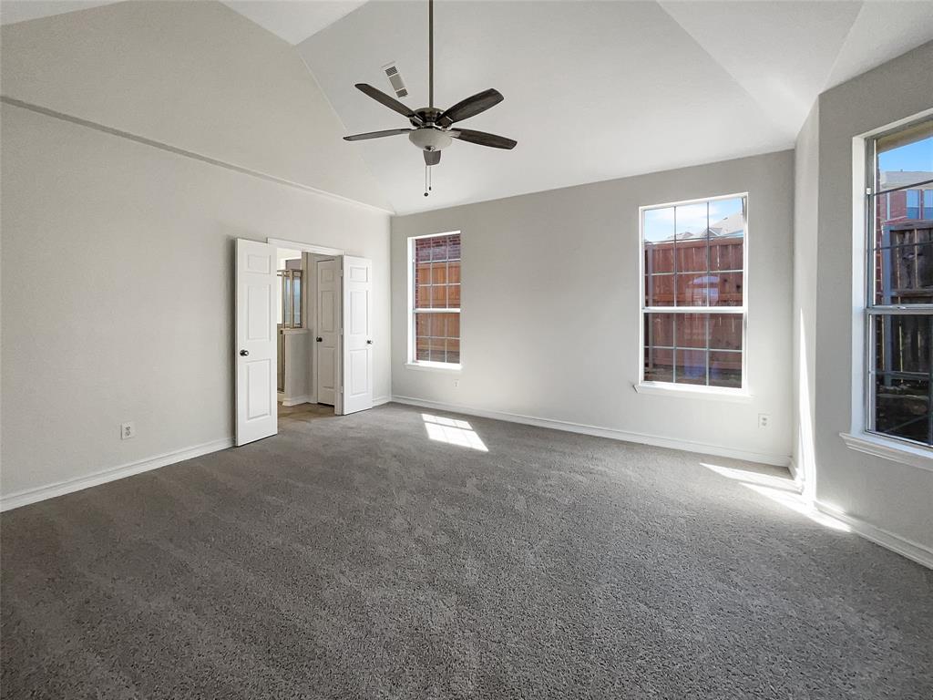 8504 Balta Court Property Photo 21