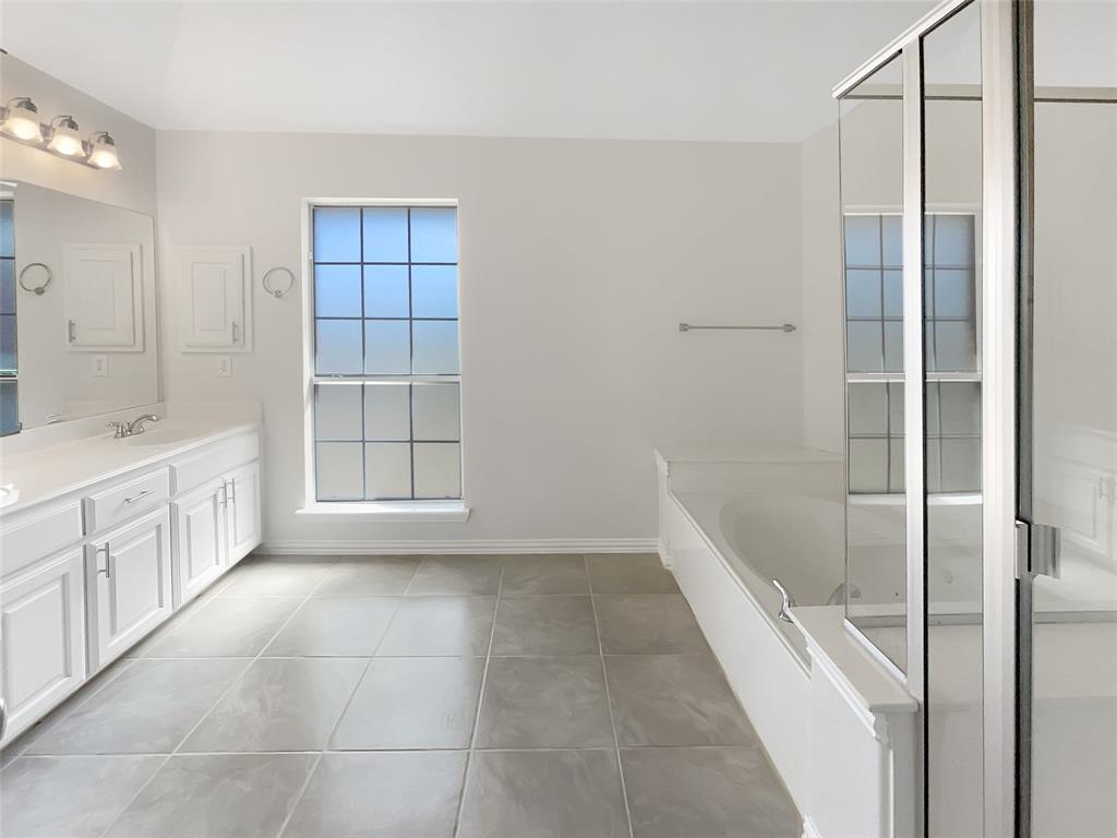 8504 Balta Court Property Photo 33