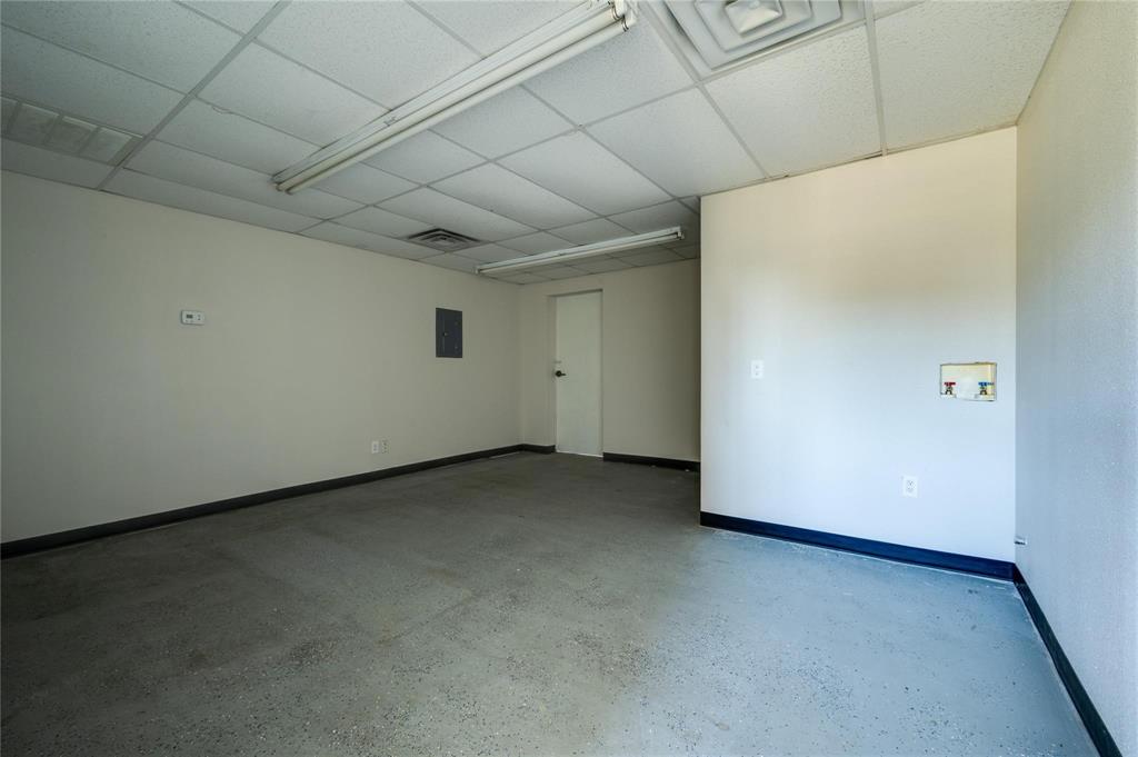 105 Gene Autry Drive Property Photo 6