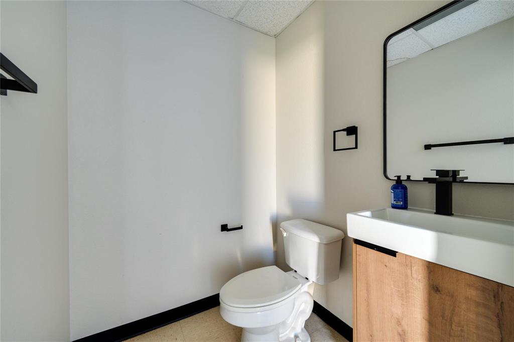 105 Gene Autry Drive Property Photo 10