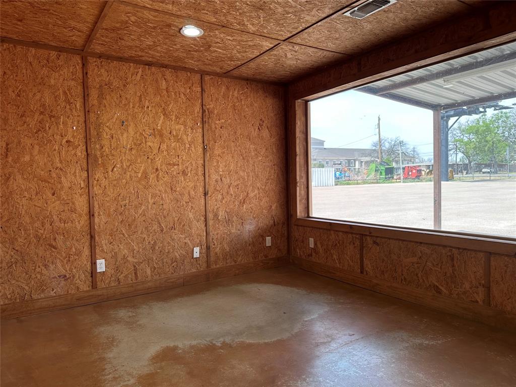 7665 Hwy 67/377 Property Photo 10