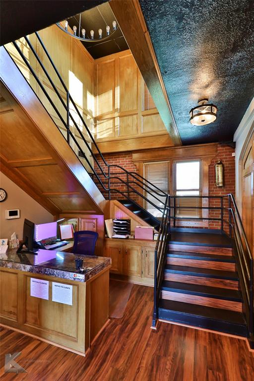 441 Butternut Street Property Photo 6