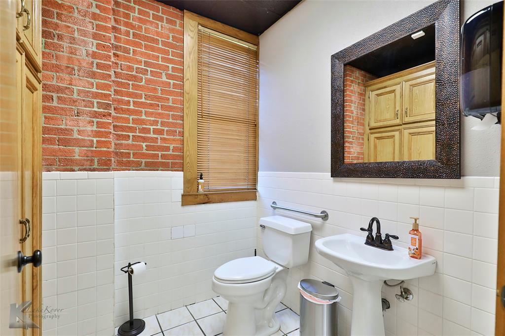 441 Butternut Street Property Photo 12