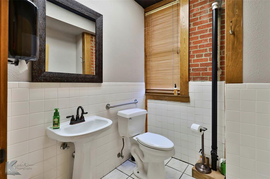 441 Butternut Street Property Photo 13