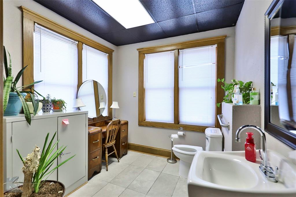 441 Butternut Street Property Photo 22