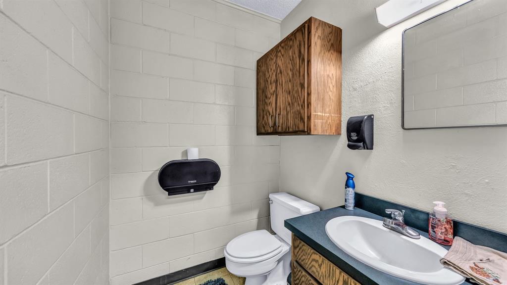 107 Fannin Street Property Photo 15