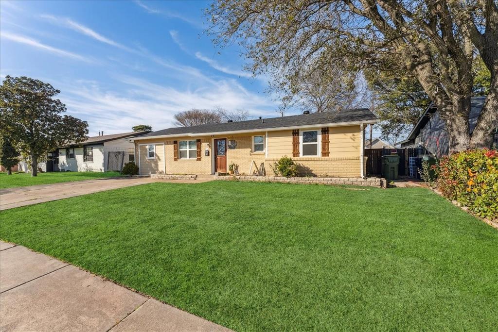405 Rosewood Hills Drive Property Photo 1