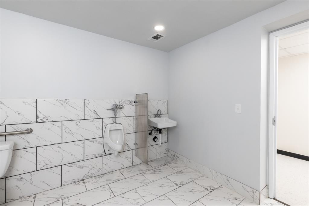 112 Denver Trail Property Photo 14