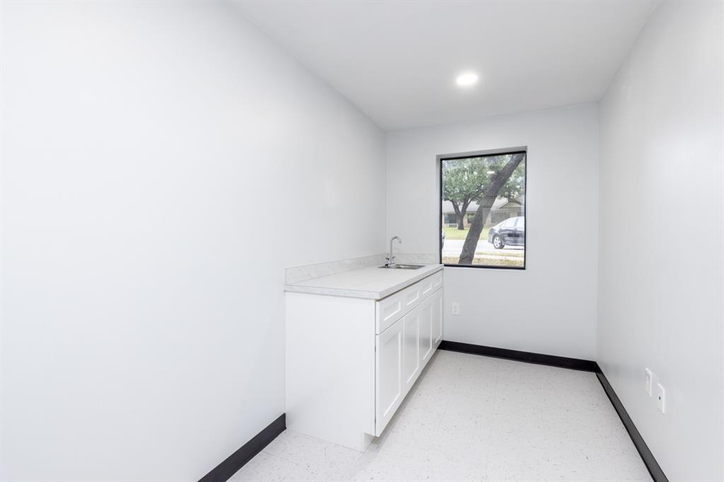 112 Denver Trail Property Photo 16