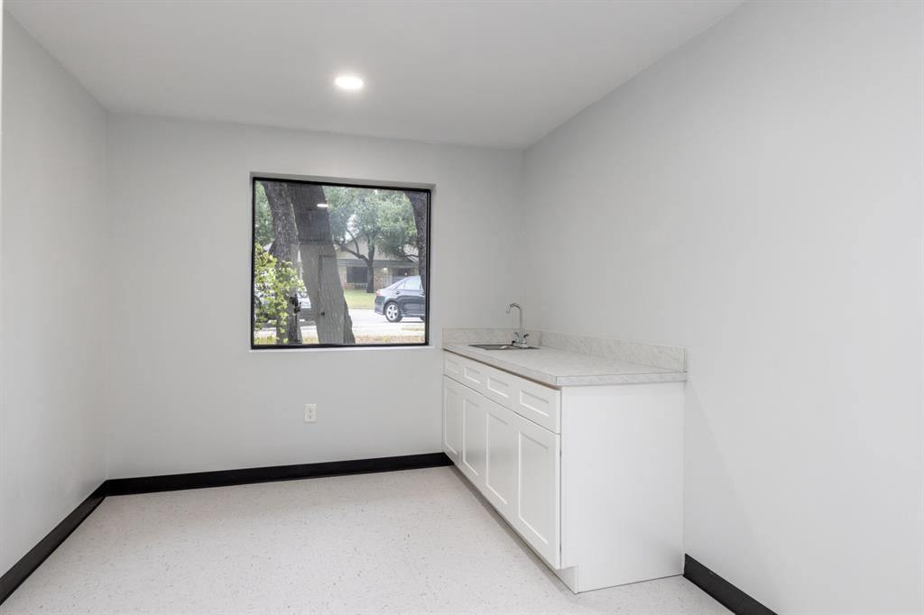 112 Denver Trail Property Photo 17