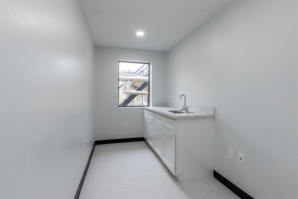 112 Denver Trail Property Photo 22