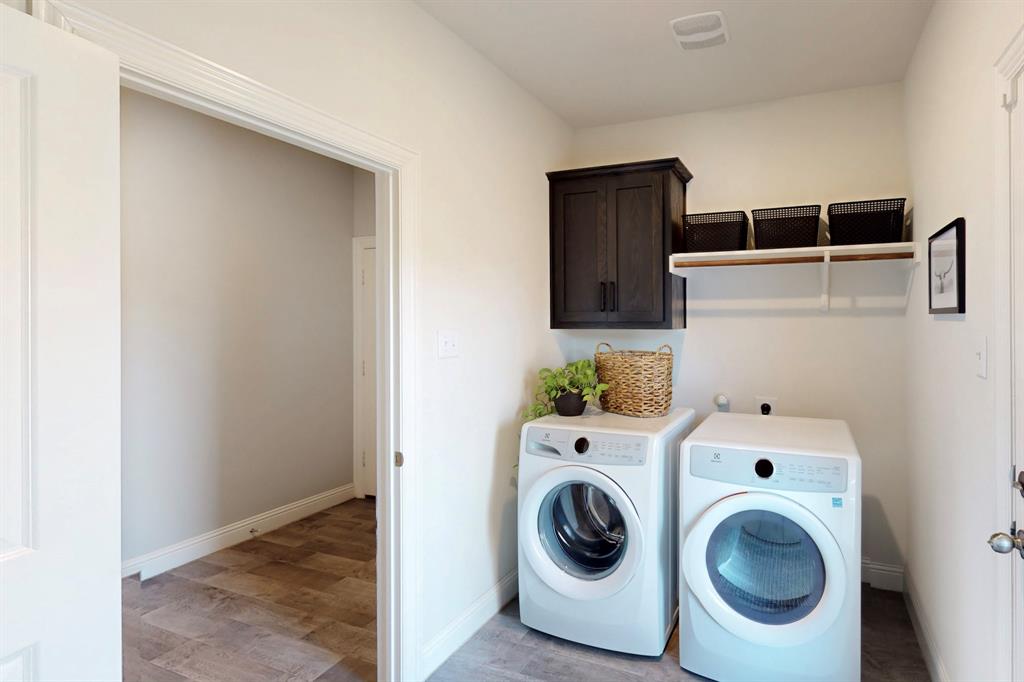 1421 Sage Way Property Photo 23