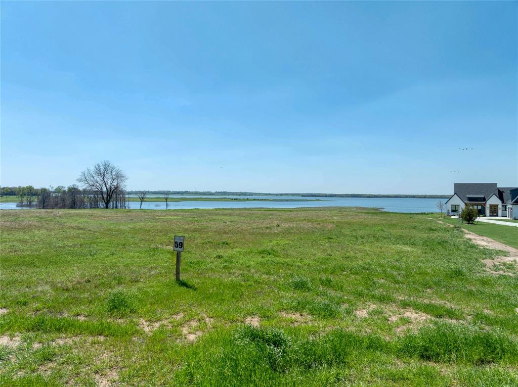 405 Sailview Court Property Photo 4