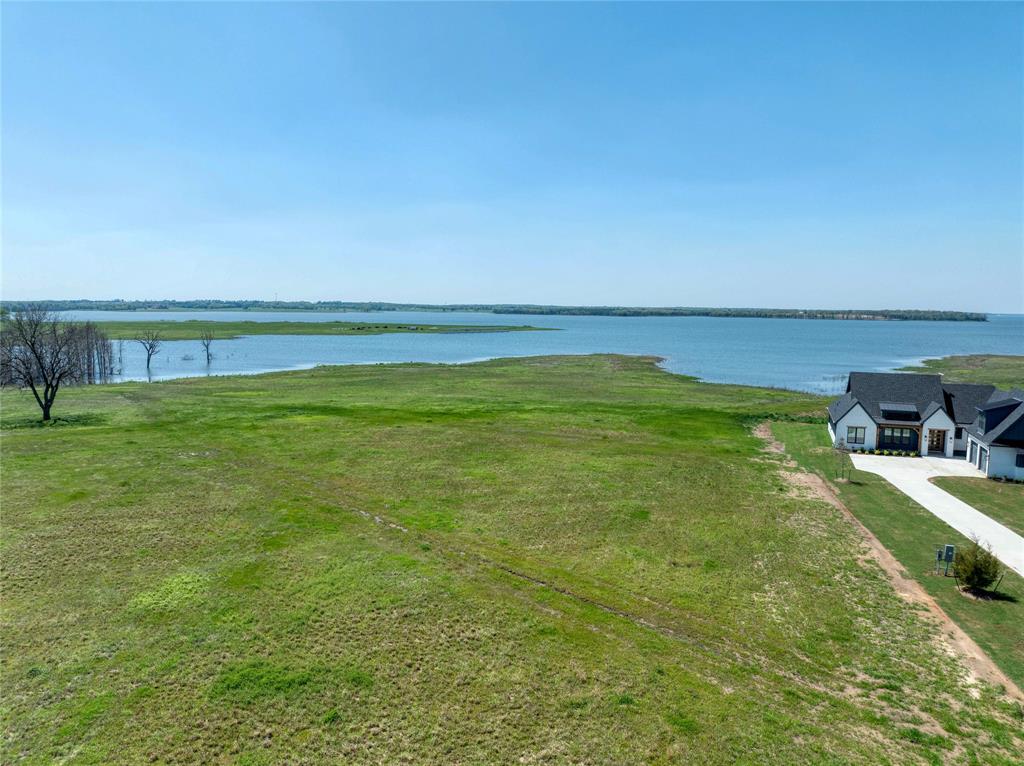 405 Sailview Court Property Photo 5