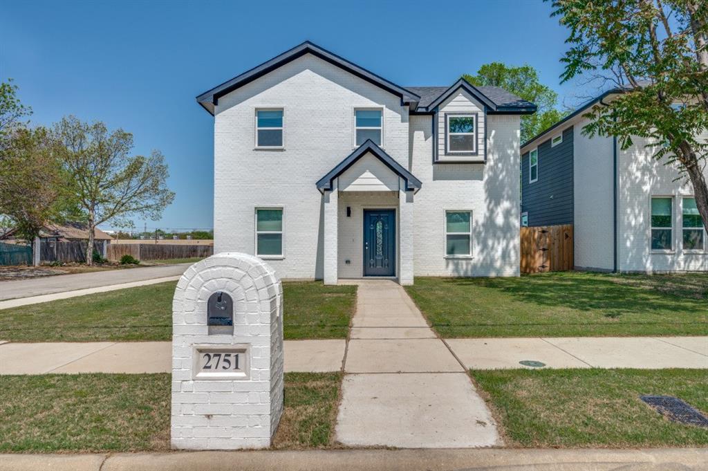 2751 1st Street Property Photo 1