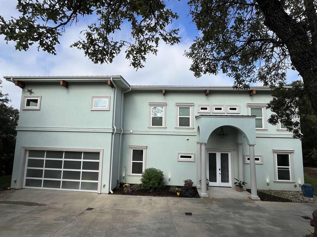 6 Oak Bluff Drive Property Photo 1