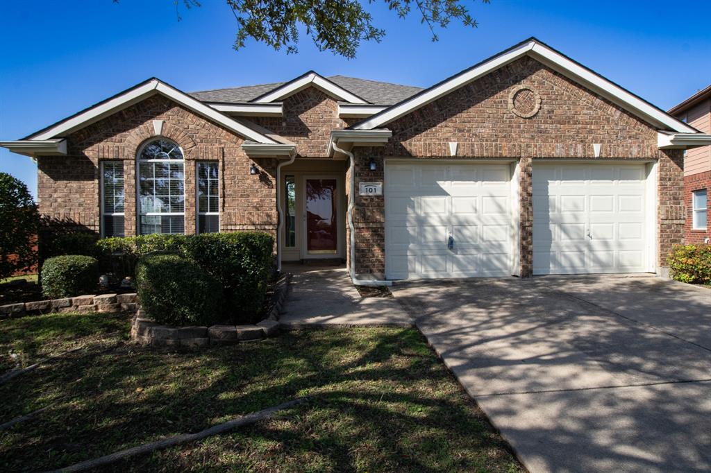101 Wandering Drive Property Photo