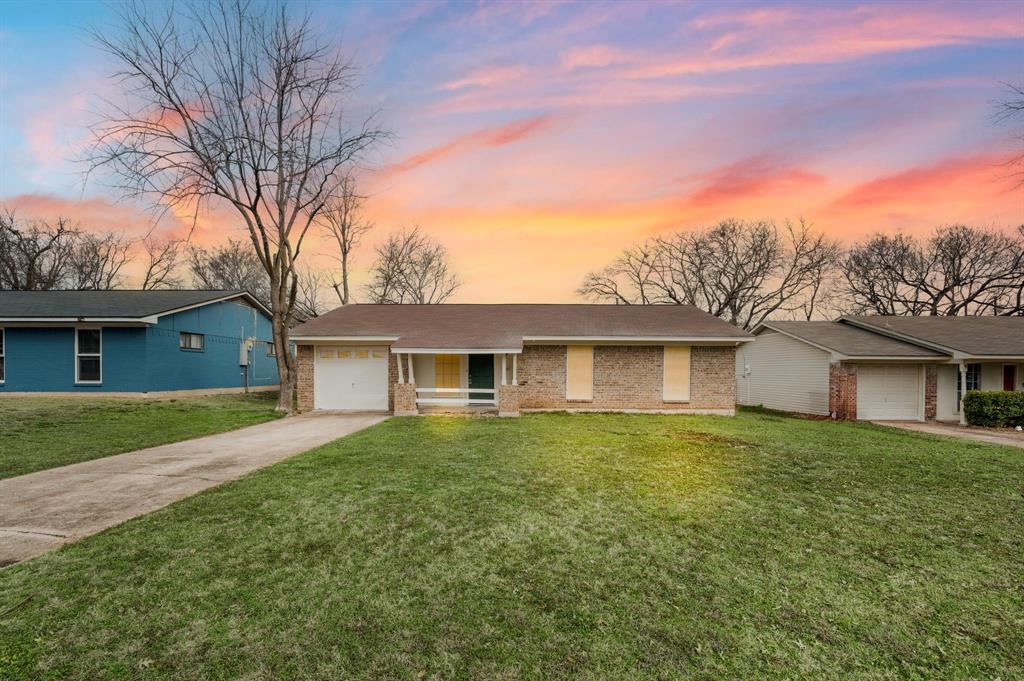315 Linkview Drive Property Photo