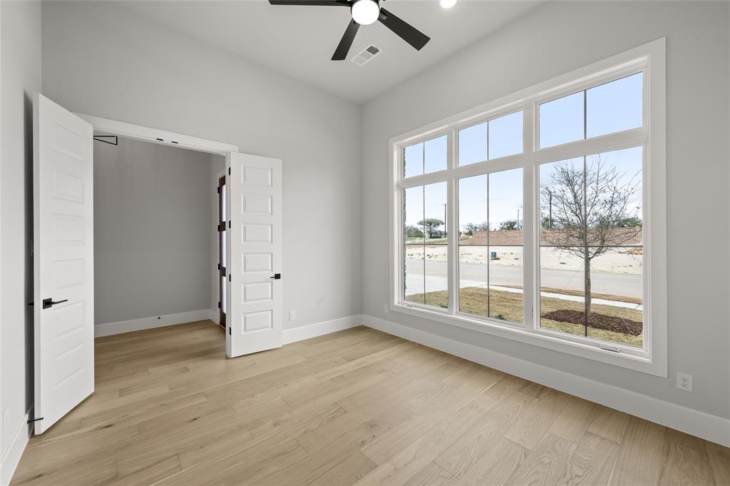 408 Fire Blade Drive Property Photo 4