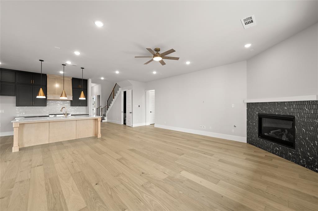 408 Fire Blade Drive Property Photo 15