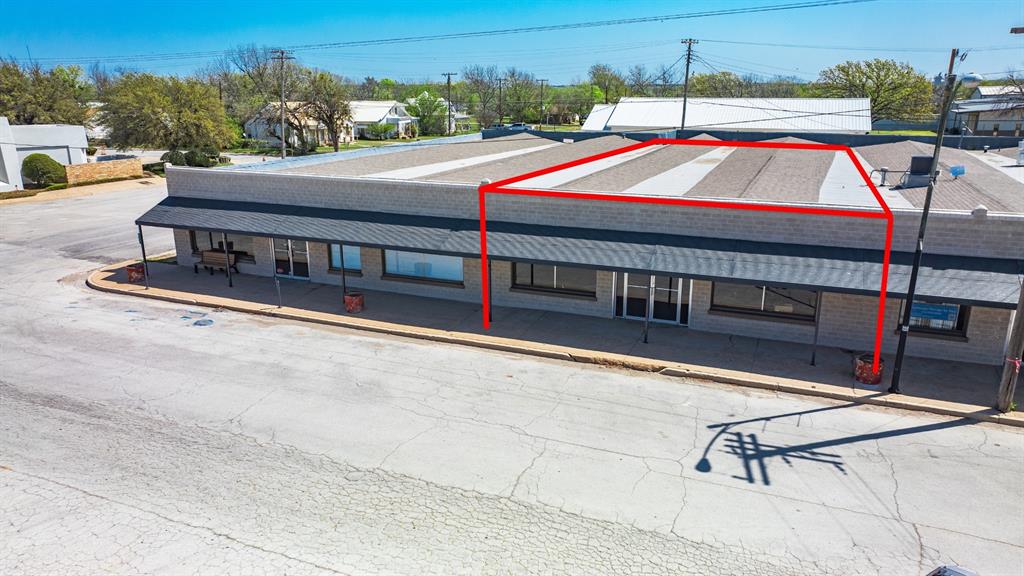 126 N Church Street Property Photo 3