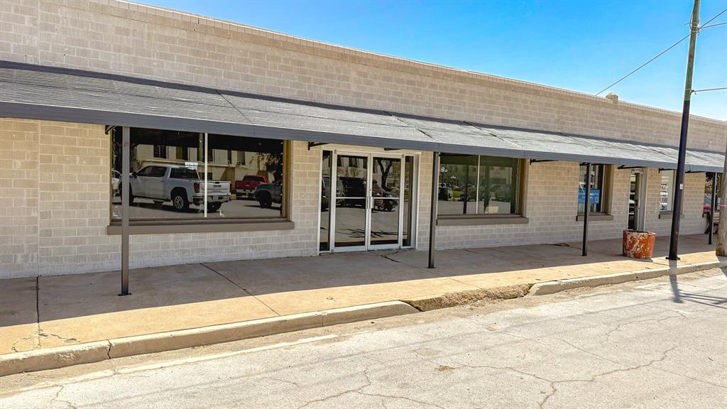 126 N Church Street Property Photo 6