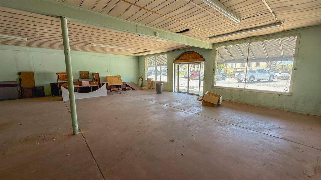 126 N Church Street Property Photo 7