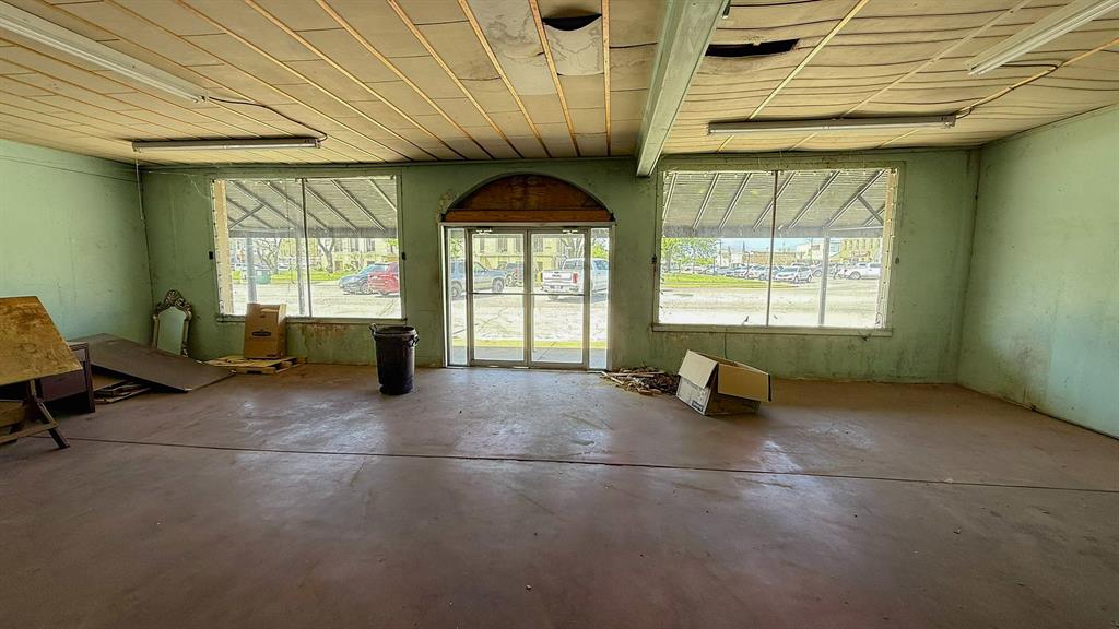 126 N Church Street Property Photo 13