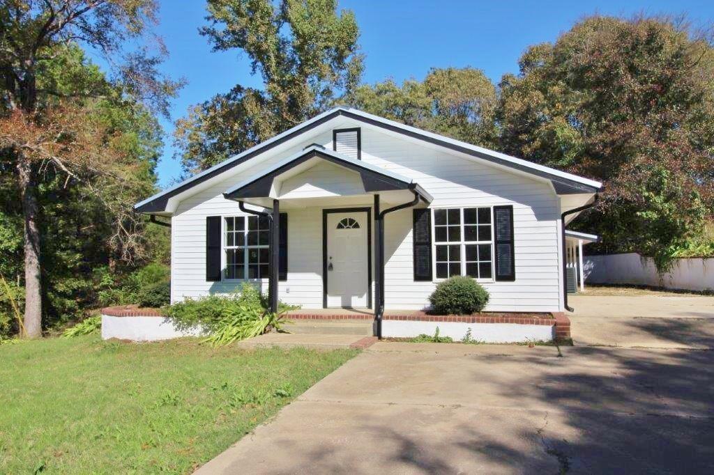 11065 County Road 3513 Property Photo