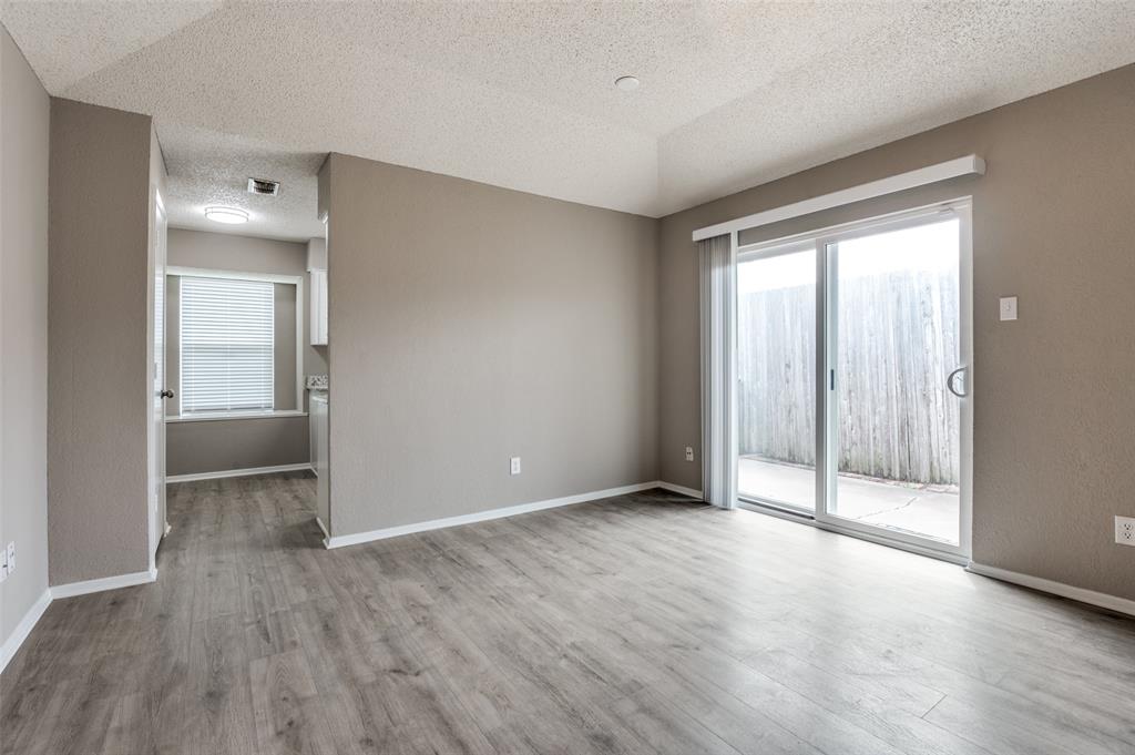 9886 Camfield Avenue Property Photo 9