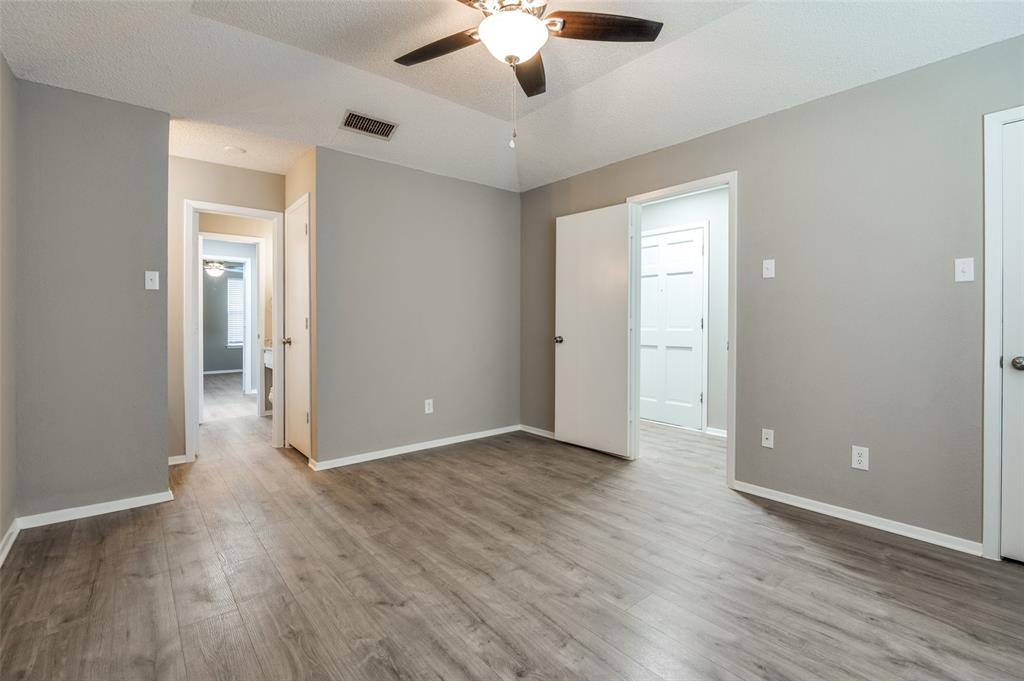 9886 Camfield Avenue Property Photo 17